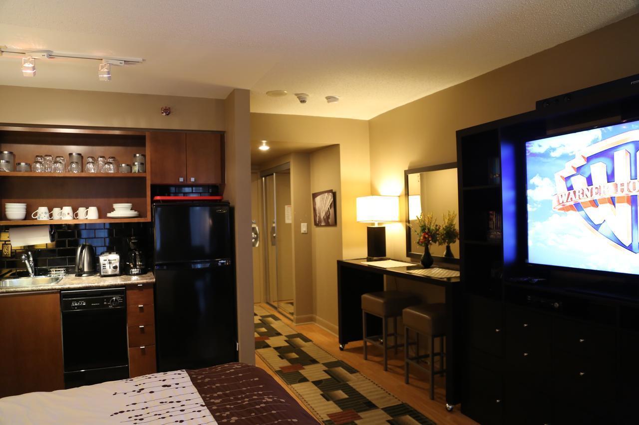 Visitor Accommodation Торонто Екстер'єр фото